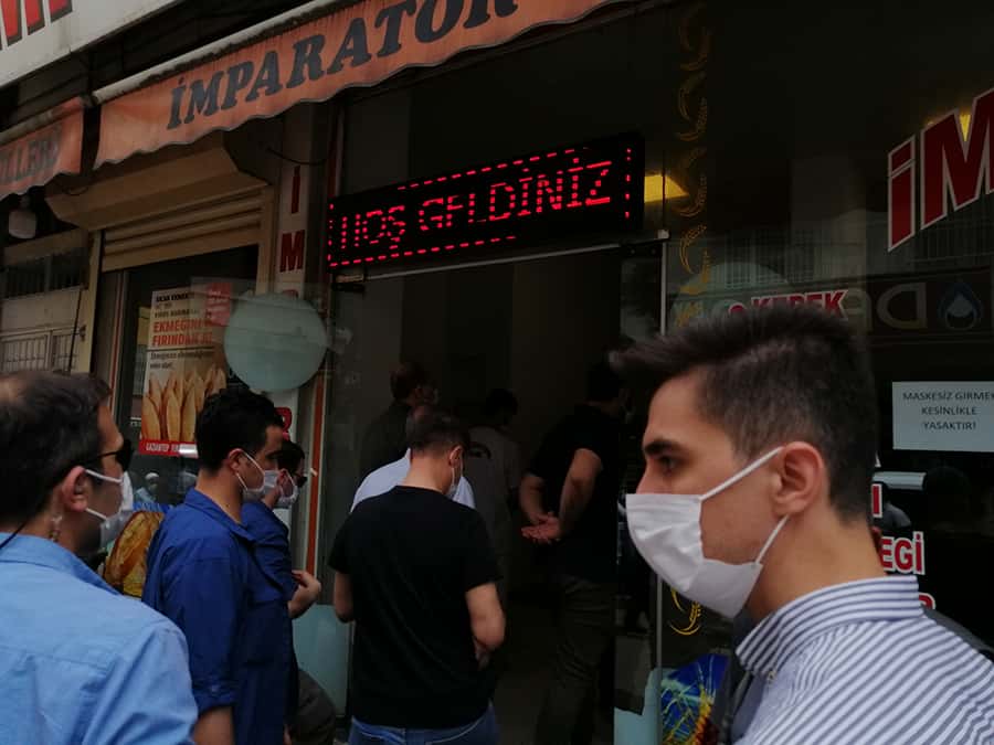 vali_gul2_20X6H.jpg